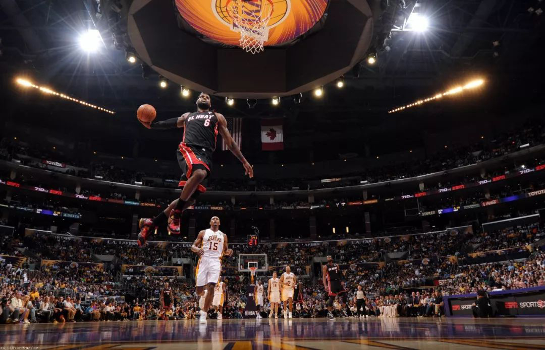 “互聯(lián)網(wǎng)+體育”場景是關(guān)鍵 看動因體育、NBA、Keep如何連接線上與線下丨體育經(jīng)理人
